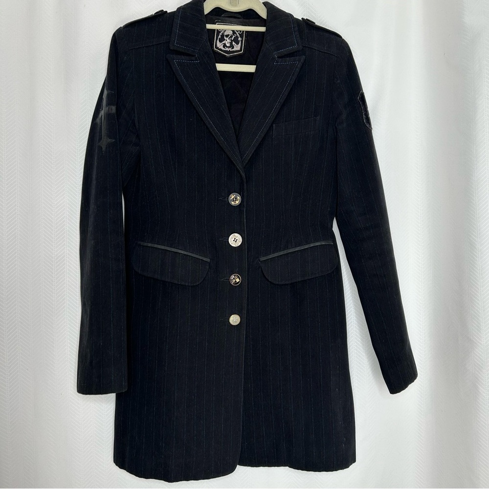 Gothic black pinstriped long jacket men’s size small skull and crossbones